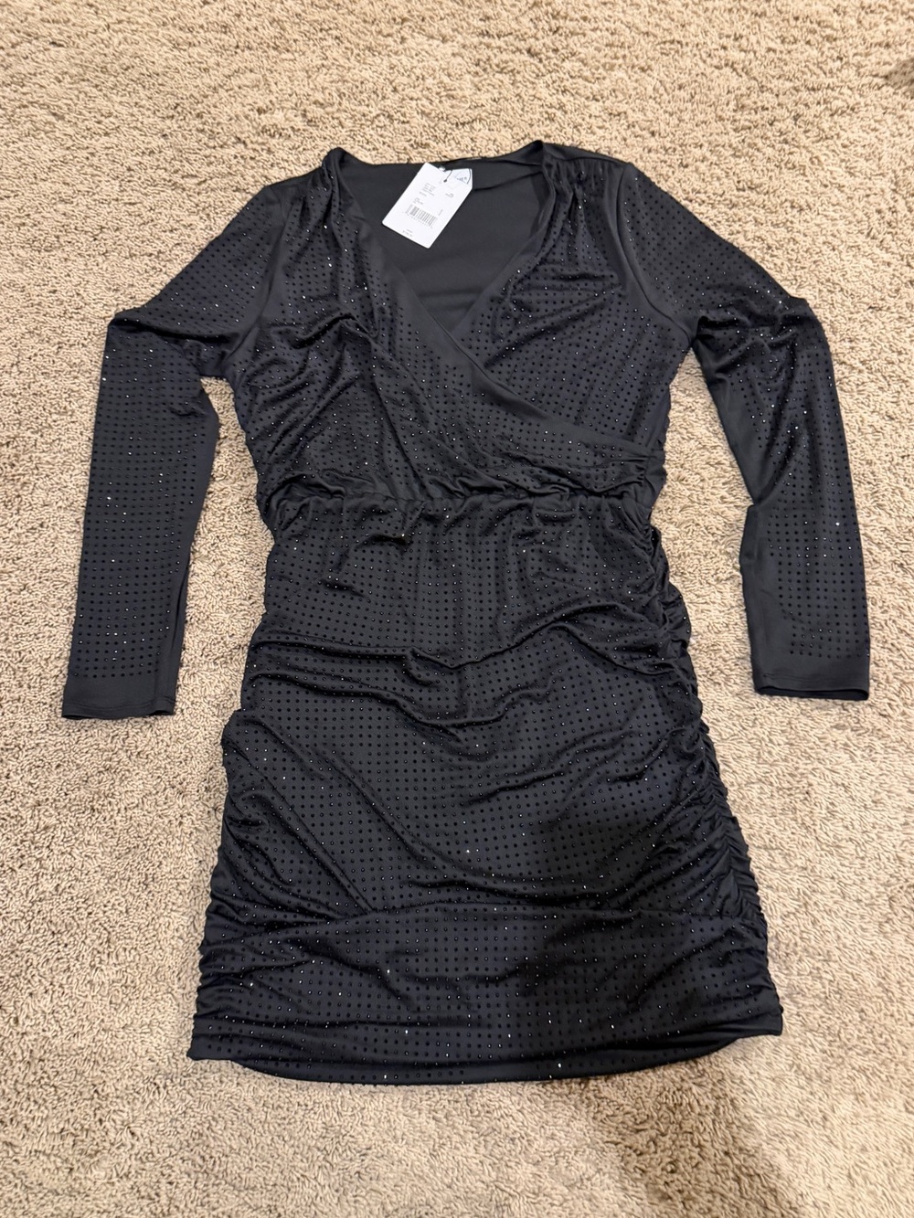 Gibson Latimer Black Long-Sleeve Ruched V-Neck Dress with Sparkle